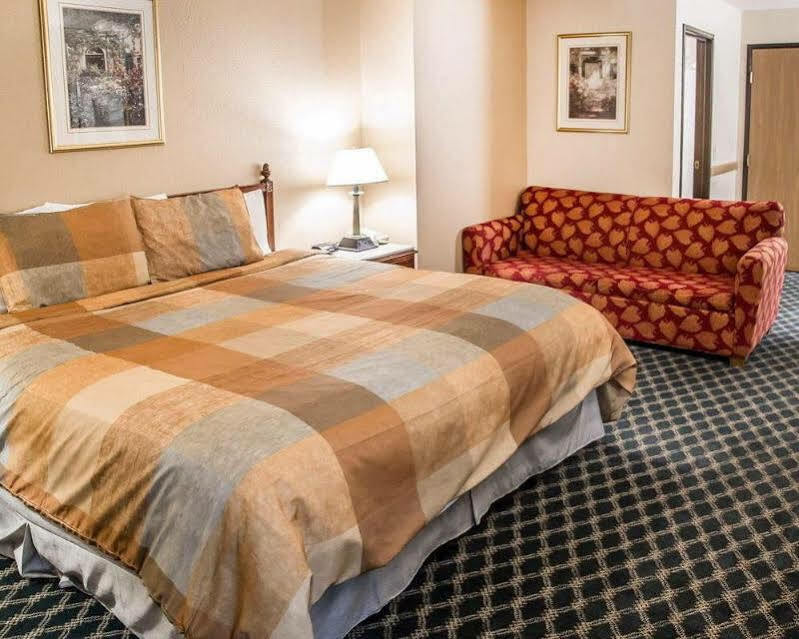 Econo Lodge Сідар-Рапідс Екстер'єр фото